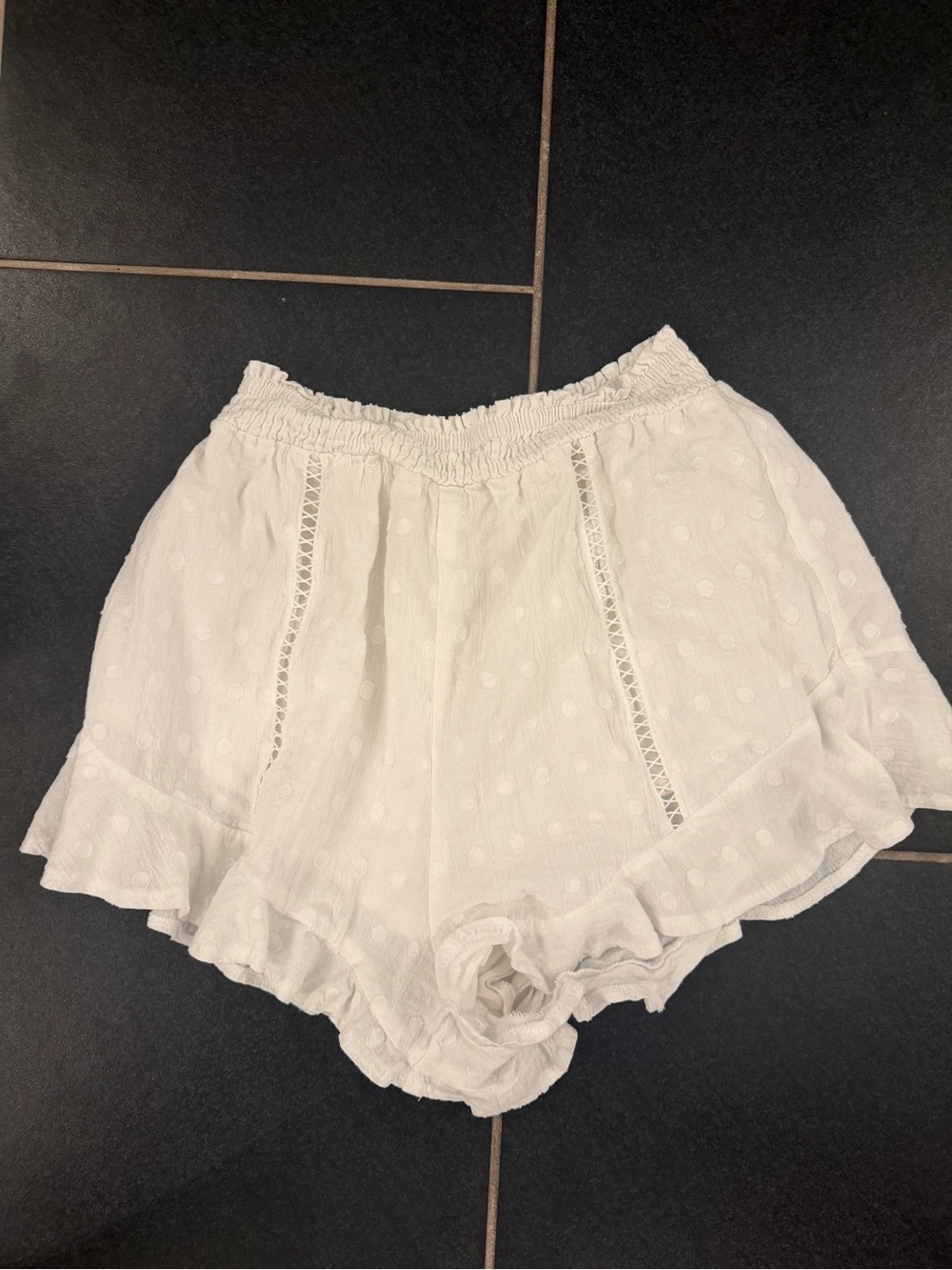 Princess Polly Midnight Sugar White Eyelet Frilled Shorts Size US 4 (run like 0)